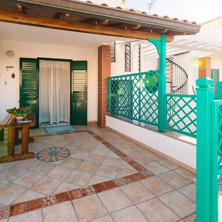 Casa Vacanze Leuca Santa Maria di Leuca Exteriör bild